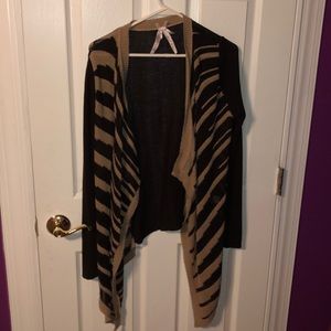 Light weight cardigan